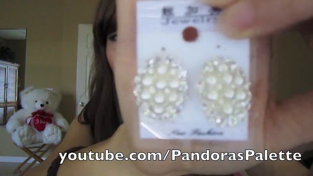 Fashion Review - Ribbon Tie Necklace & Crystal Earings & Curly Wig - Worldwideal.com
