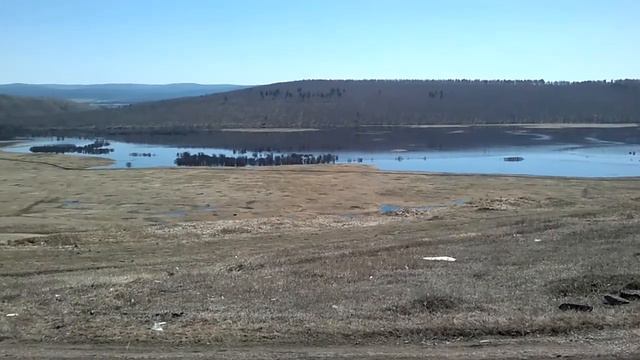 Река Манзурка 6 мая 2012 после таяния снега на границе Качугского района. смотреть онлайн