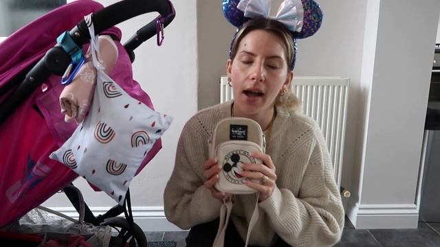 STROLLER ORGANISATION & WHAT’S IN MY PARK BAG FOR DISNEY WORLD | Disney With A Disabled Child смотреть онлайн