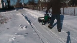 уборка снега отвалом CAIMAN 60 CD 2 пневмо