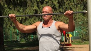 Лучшие упражнения на турнике. Денис Семенихин.