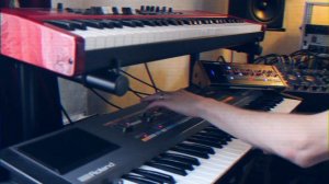 Roland JUNO-106 vs JU-06