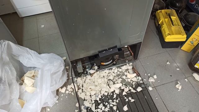 Ремонт длинною в жизнь \ Холодильник Самсунг RL30CSCTS смотреть онлайн