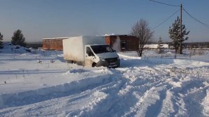 Батл INFINITI QX60, QX80 и ГАЗЕЛЬ NEXT по глубокому снегу часть 6 из 7