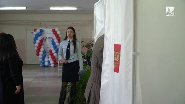 Жители Зеленчукского района КЧР показывают хорошую явку на выборах Президента
