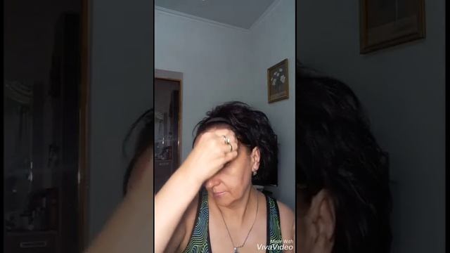 Вакуумный массаж лба.