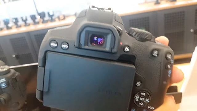 CANON 850D STORE REVIEW смотреть онлайн