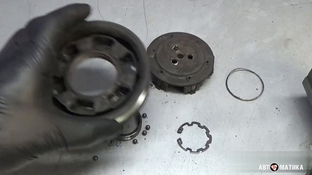 BMW 5 Series болтается шкив компрессора кондиционера. Устраняем причину шума смотреть онлайн