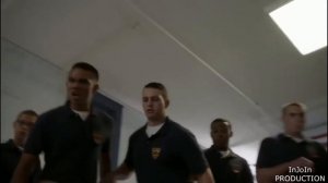 Бесстыжие, Карл Галлагер борется с дедовщиной в военном училище