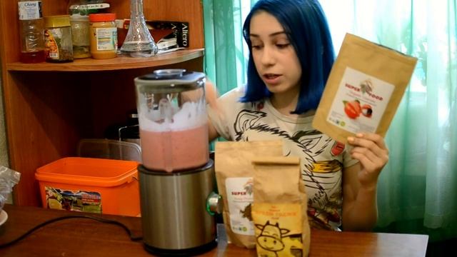 It`s smoothie time! Время смузи! :) Бананово-клубничное смузи смотреть онлайн