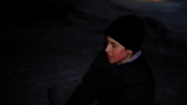 дрифт на снегокате вечером с друзьями?? смотреть онлайн