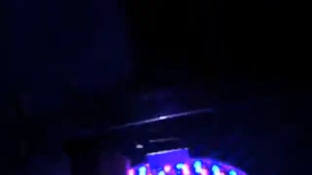 Светодиодный прожектор RGB из 56 светодиодов смотреть онлайн