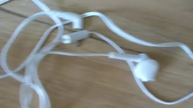 Один день с наушниками Panasonic смотреть онлайн