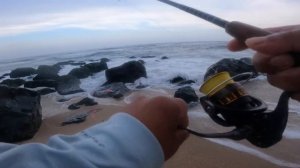 MIRA COMO CASI SACO MI LIMETE DE FLOUNDER USANDO CAMARON ARTIFICIAL GULP Y GRUBS. PESCANDO EN NJ.