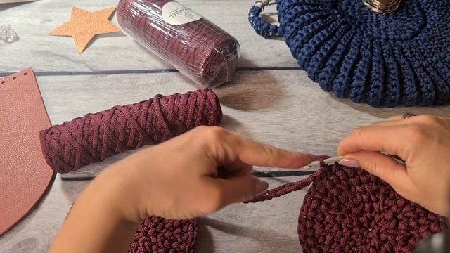 Сумка из полиэфирного шнура. Сумка Орео. Сумка крючком