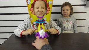 ЧЕЛЛЕНДЖ Пирог в лицо от Доры и Алисы!