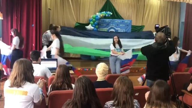 Танец с флагами. История выступлений. смотреть онлайн