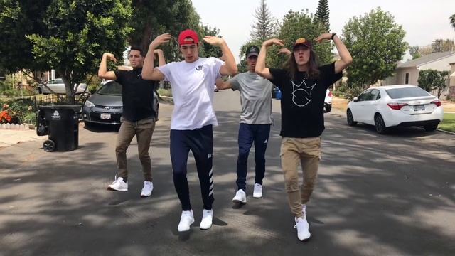 Move To Miami | Enrique Iglesias Ft. Pitbull | The Williams Fam смотреть онлайн