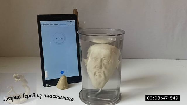 Пластилин vs Кипятка-что будет если залить кипятком|лепка смотреть онлайн