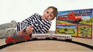 Макс и его новый скорый поезд и железная дорога видео для детей