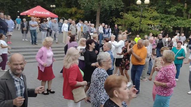 Милая.💃🕺💘09.09.2023.Виктор Королёв.👏В Гомельском парке. смотреть онлайн