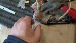 Демонтаж и ремонт дополнительного стоп-сигнала на КИА СИД 3 двери. Часть 3