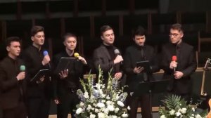 Рувим Стуков Пел ету песню  на похоронах у молодого парня... .