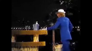 Barry Manilow – Copacabana – Music Video