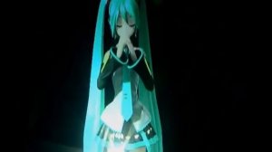 Поющая 3D голограмма Хатсуне Мику, почему она так нравиться молодежи?