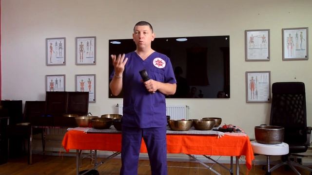 Какую ПОЛЬЗУ несет ВОДА, СТРУКТУРИРОВАННАЯ в ПОЮЩЕЙ ЧАШЕ? | Структурирование ВОДЫ в ПОЮЩИХ ЧАШАХ