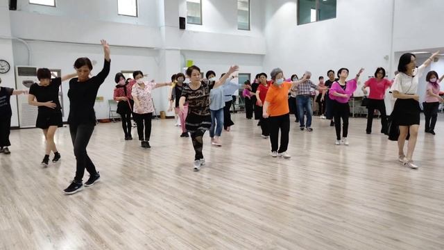 Roman Guitar (Tango) (2) - Line Dance 2023/11/11 смотреть онлайн