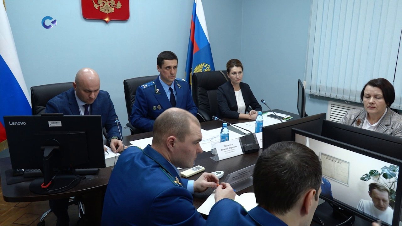 В прокуратуре Карелии прошло заседание межведомственной комиссии по вопросам оплаты труда
