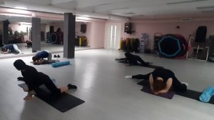 РАСТЯЖКА ЦЕЛАЯ ТРЕНИРОВКА / STRETCHING / РАСТЯЖКА С РОЛЛОМ / АКЦЕНТ НА ПРИВОДЯЩИЕ МЫШЦЫ НОГ