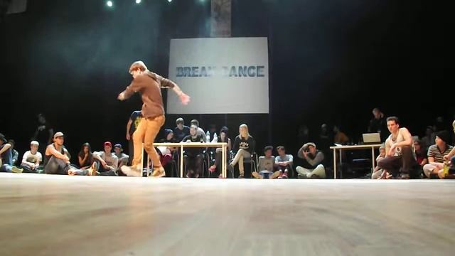 Илья Кудрин - 1-ый баттл смотреть онлайн