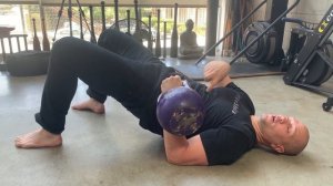 066 - Kettlebell Single Arm Bridge Chest Press
