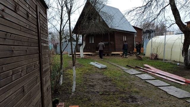 ПОДЪЕМ И ПОВОРОТ ДЕРЕВЯННОГО ДОМА или дачи домкратами 1 день