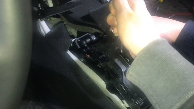 Toyota Camry замок мультилок, как один из вариантов дополнительной защиты от угона авто смотреть онлайн