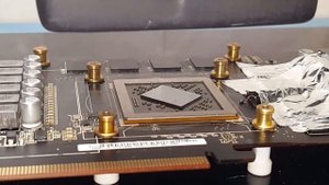 Процесс "посадки" видеочипа на видеокарте Asus Radeon HD6870