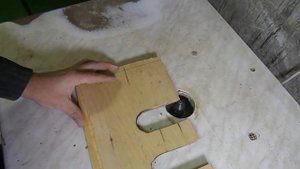 Полка для шуруповертов и зарядных