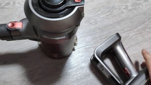 Обзор на беспроводной пылесос Redmond RV-UR356