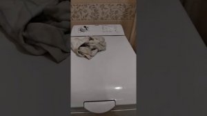 стиральная машина Zanussi ZWQ 5100 сдвигается