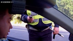 Уже новая полиция, а клоуны на дорогах старые