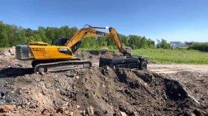 Экскаваторы HYUNDAI и JCB в деле. Excavators are powerful equipment