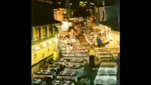 Arap Şükrü - Bu Şehir Beni Boğuyor смотреть онлайн