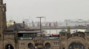 Вид на здание Гамбургского порта. Германия. 3/View of the building of the Hamburg port. Germany. 3