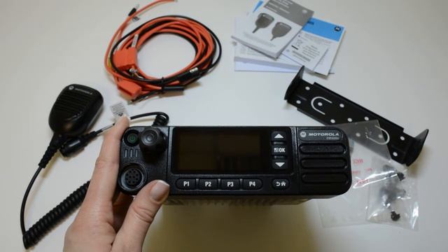 Обзор рации MOTOROLA DM4600Е смотреть онлайн