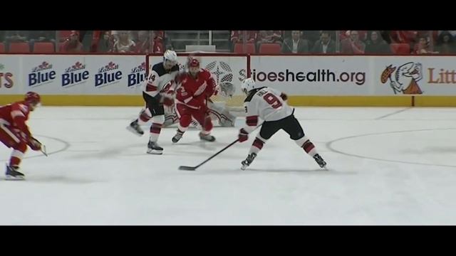 Mike Hoffman x Taylor Hall “I’m Gonna Show You Crazy” смотреть онлайн