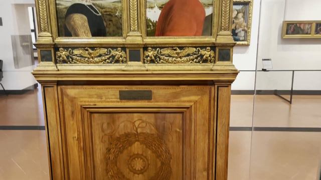 UFFIZI GALLERY MUSEUM TOUR - Leonardo introduces Leonardo da Vinci, and explains the Resurrection смотреть онлайн