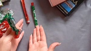 МАСТЕР-КЛАСС "ЗАКЛАДКИ ИЗ КОНФЕТНЫХ ФАНТИКОВ"