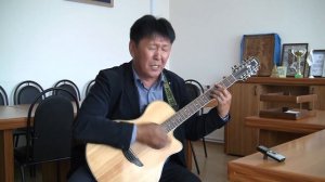 Дурасхаал. Эрдэни Батсух гүйсэдхэнэ.